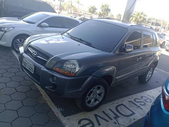 HYUNDAI TUCSON 2.0 MPFI GLS 16V 143CV 2WD FLEX 4P AUTOMÁTICO HYUNDAI TUCSON 2.0 MPFI GLS 16V 143CV 2WD FLEX 4P AUTOMÁTICO